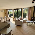 Villa Duinvos *